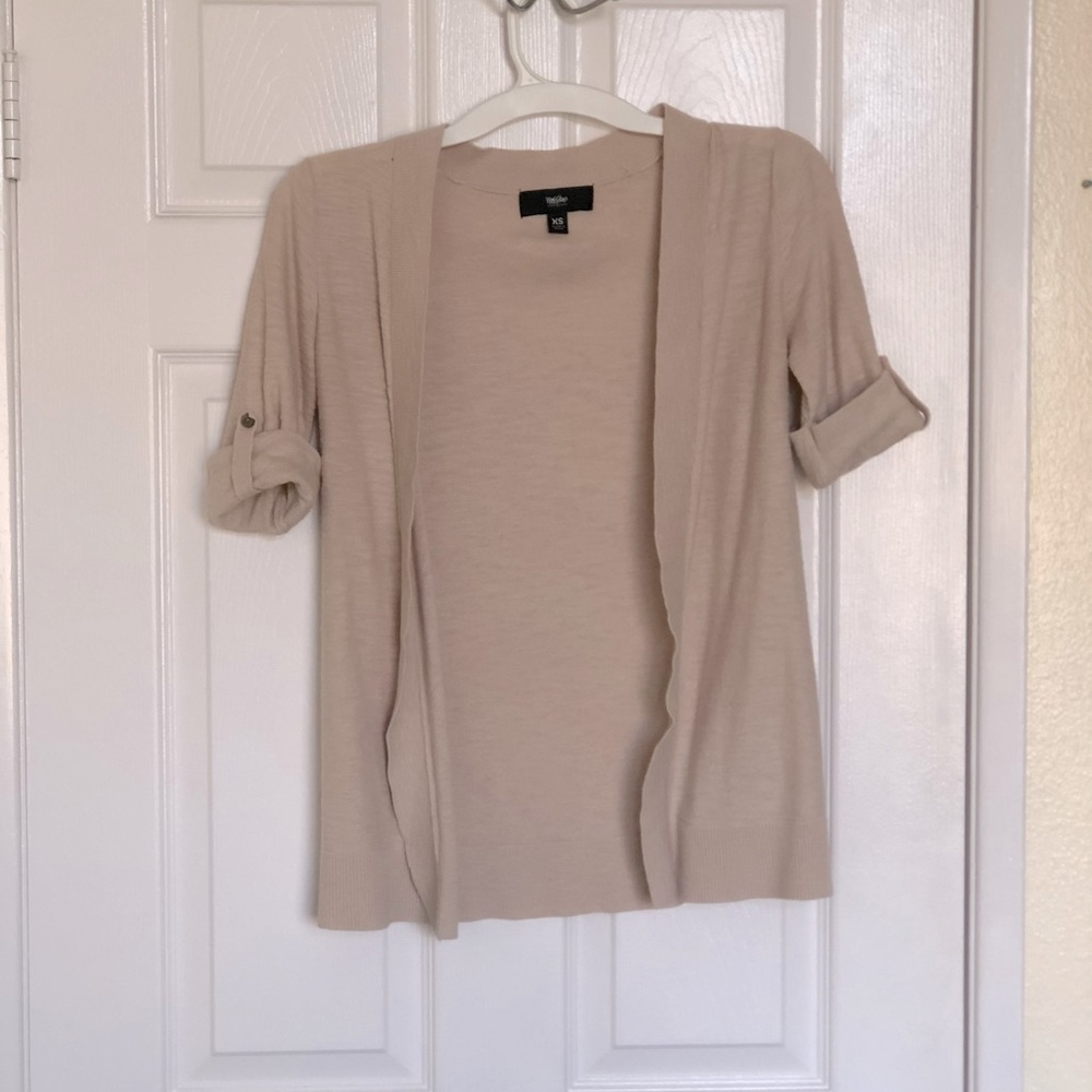 Light cardigan! Perfect cover up for tank tops!